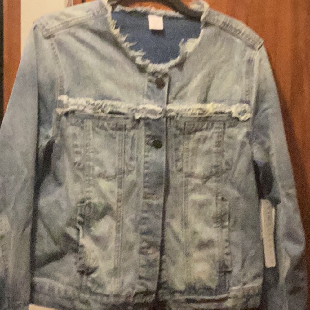Women Jean Jacket ( Brand new)